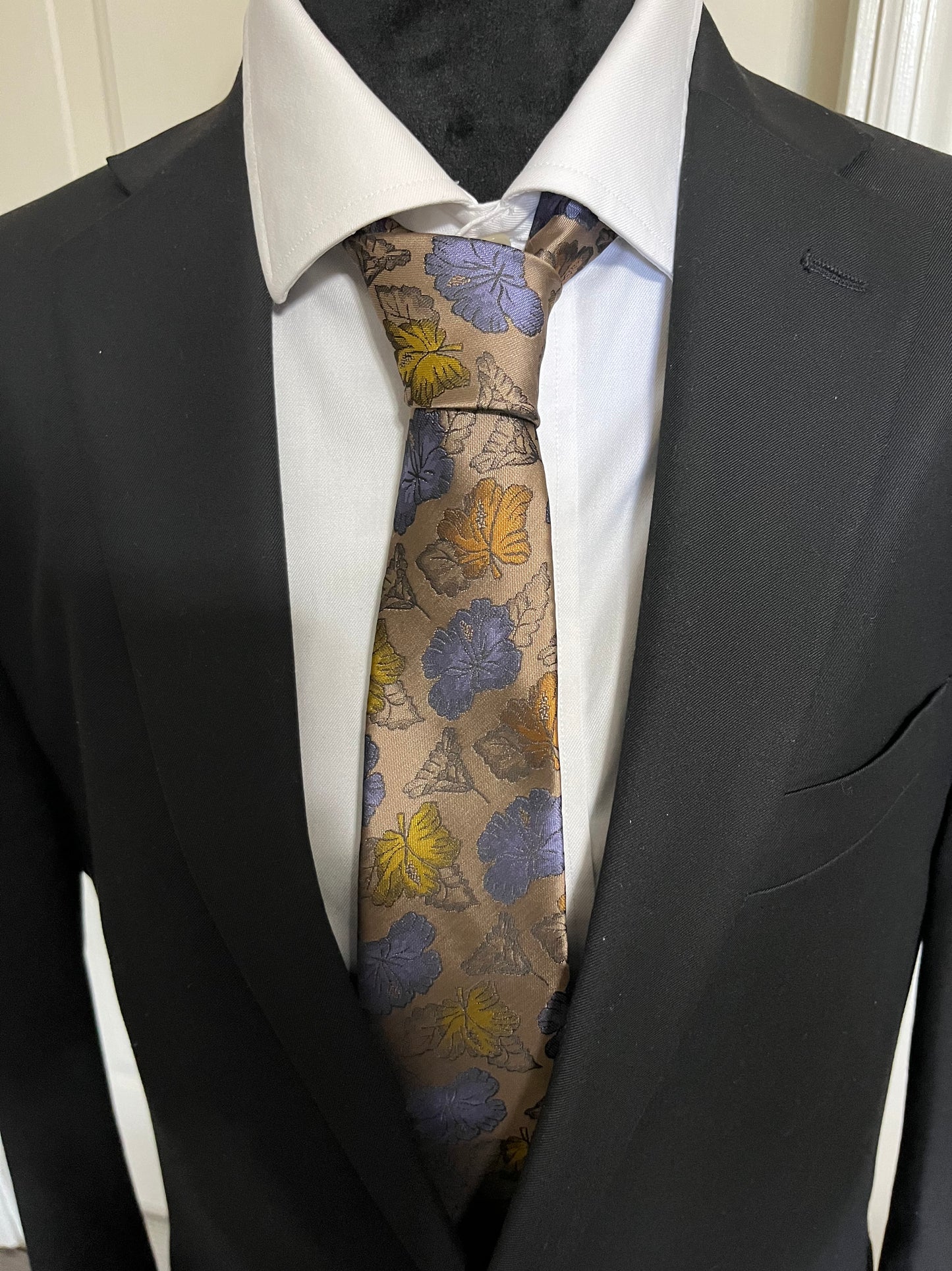 Men’s fashionable necktie